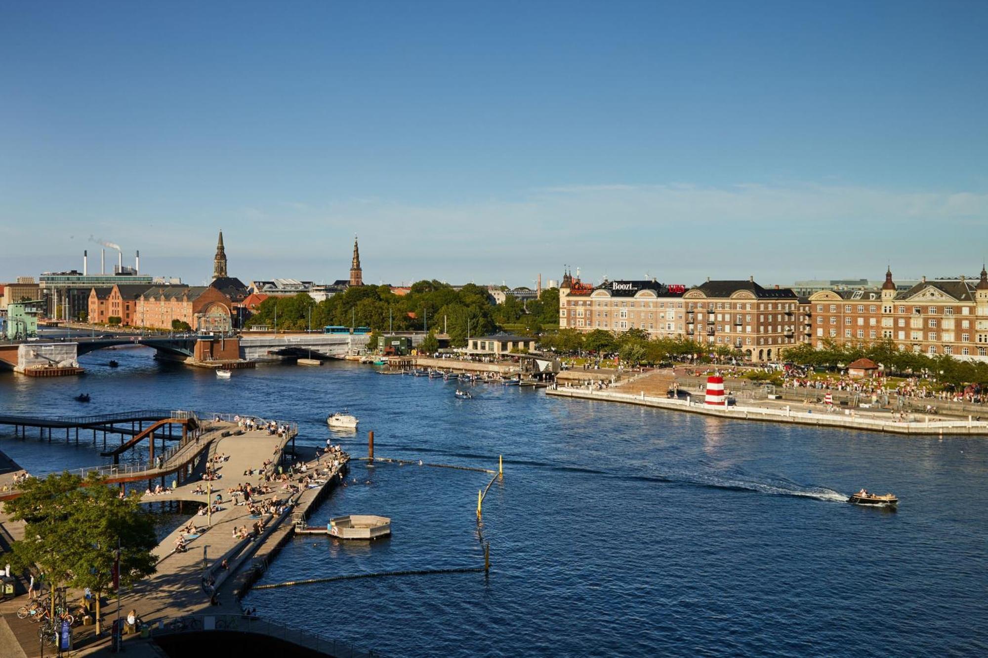 Copenhagen Marriott Hotel Extérieur photo The river in Stockholm