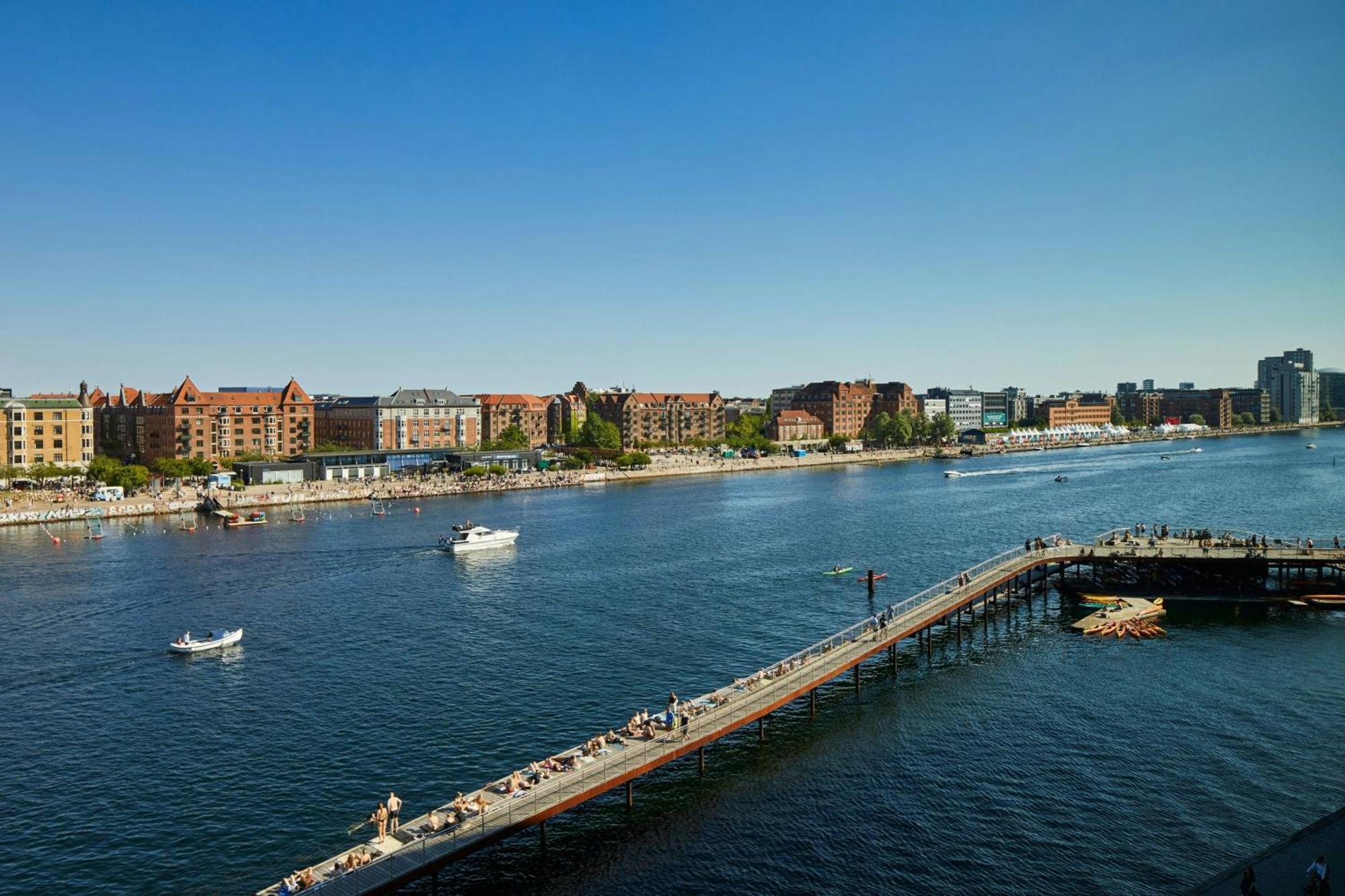 Copenhagen Marriott Hotel Extérieur photo The bridge seen from the south